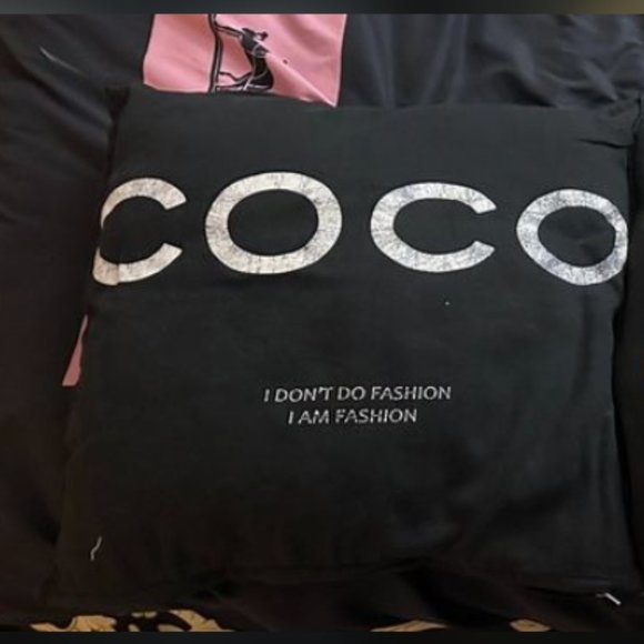 Black, White, and Gold Pillows - Picture 2 of 3